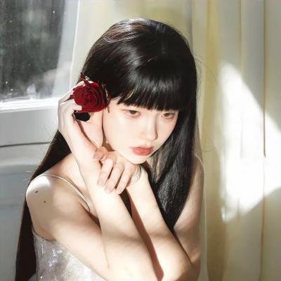 你对她下蛊？她可是苗疆圣女